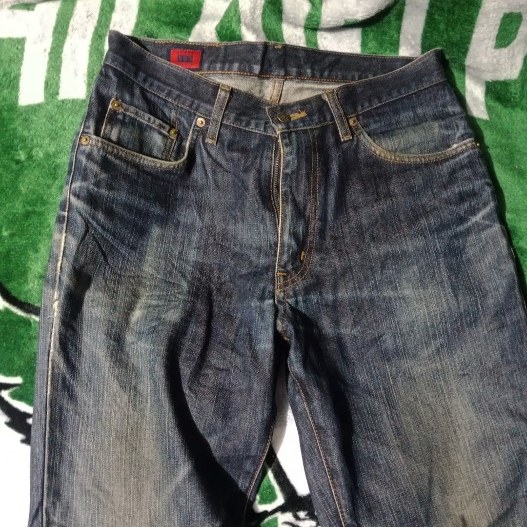 EDWIN 503 Regular Fit Jeans 31x33 (Category: Jeans) located in Silang. Submitted by densrodrig08604 (Listing ID 1449408108, Image 2). Description: - EDWIN 503 Jeans - Size: 31x33 - Fit: Regular - Wash: Dark denim with natural fading and signs of wear - Style: Classic five-pocket - Closure: Button fly - Ideal for: Casual everyday wear -verygood condi -sign of usage -payment 1st,gcash -shipp ,flash express -thrifted item -negotiable -cavite.