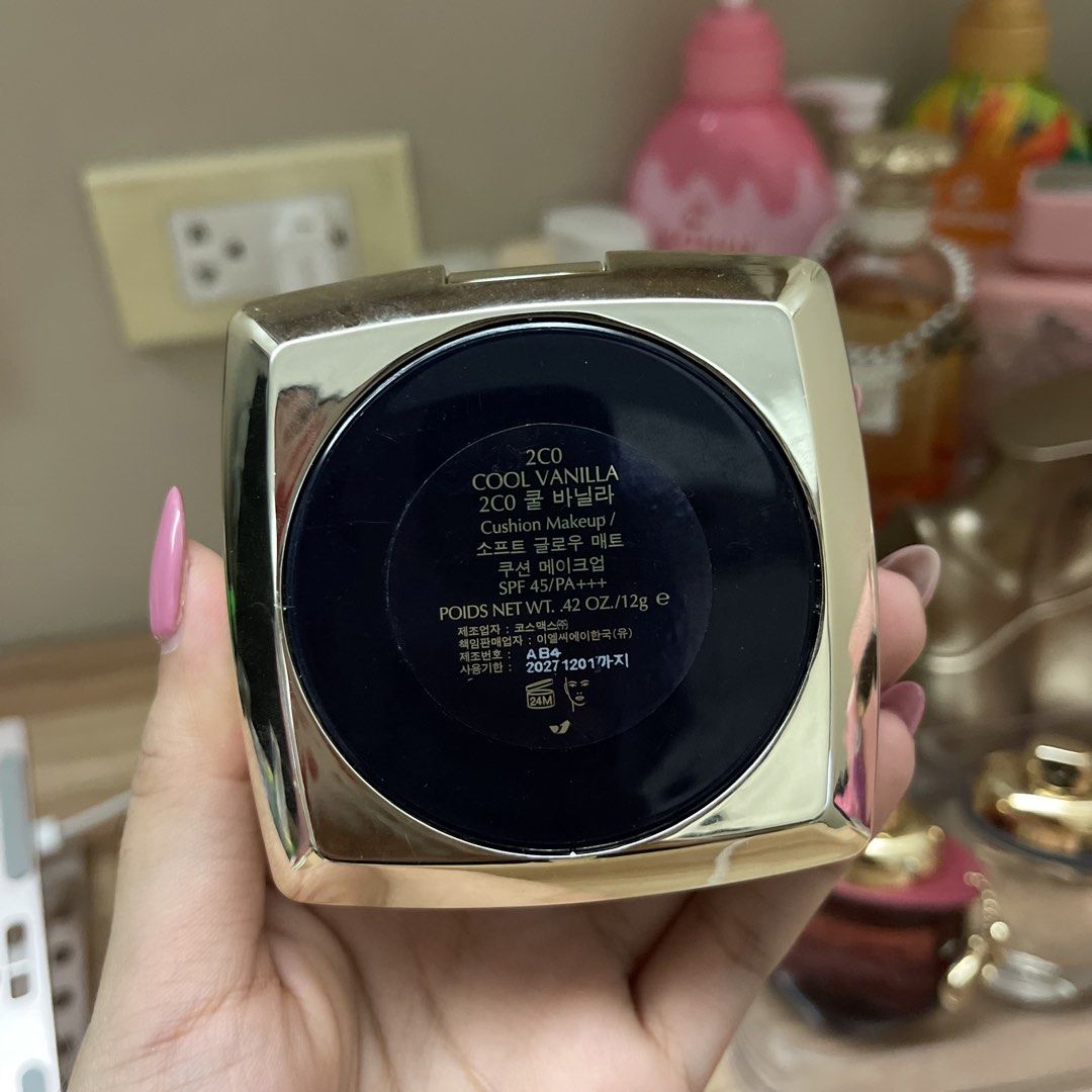 Estee Lauder Double Wear Cushion Foundation (Category: Makeup) located in Muntinlupa City. Submitted by buchichays (Listing ID 1449391012, Image 2). Description: - Shade: 2C0 Cool Vanilla - Used a few times only (will clean before shipment) - Limited ed. pink casing - RFS: wrong shade.