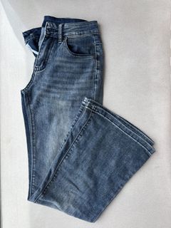 （分類：）位於 。 由 izzy.cl0thes 提交（商品編號 1449344373，圖片 1）。簡介： 。