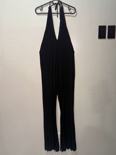 (Category: ) located in . Submitted by fashionifywardrobe8899 (Listing ID 1449499249, Image 1). Description: .