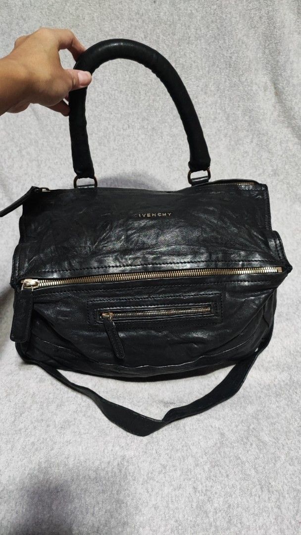 Givenchy Pandora bag (Category: Luxury Bags & Wallets) located in Baguio. Submitted by jayrgijc52758 (Listing ID 1449337986, Image 1). Description: Givenchy pandora Medium size Missing letter G In very good condition pa 2k.