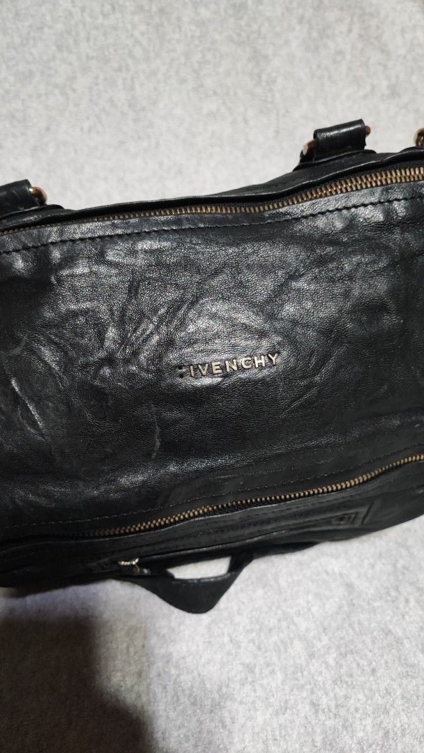 Givenchy Pandora bag (Category: Luxury Bags & Wallets) located in Baguio. Submitted by jayrgijc52758 (Listing ID 1449337986, Image 3). Description: Givenchy pandora Medium size Missing letter G In very good condition pa 2k.