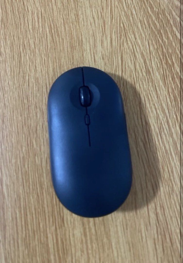 GOOJODOQ Ultra-Slim Bluetooth Keyboard and Mouse Set (Category: Computer Keyboard) located in Muntinlupa City. Submitted by sundayredvelvetmoon (Listing ID 1447542951, Image 3). Description: - GOOJODOQ ultra-slim Bluetooth keyboard - Wireless connectivity - Caps Lock and Charging indicator lights - Rechargeable battery - Compatible with various devices - Ideal for on-the-go typing - Compact and portable design.