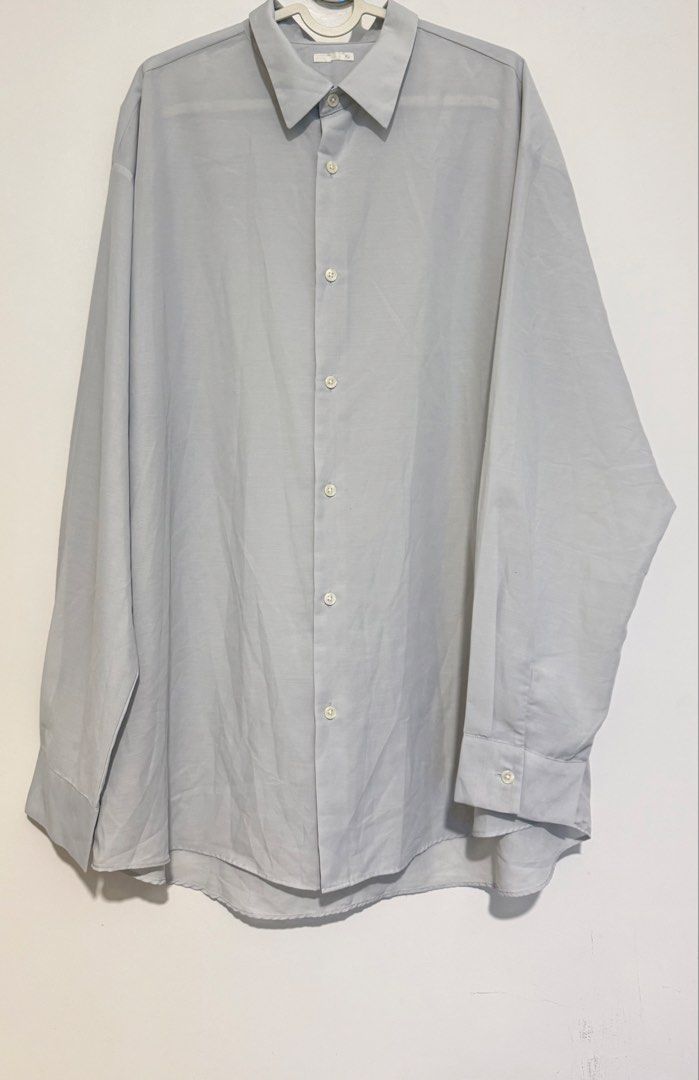 GU Oversized Buttondown Longsleeve Shirt (Category: Longsleeves) located in Naga. Submitted by tiindahunts (Listing ID 1449424377, Image 3). Description: From Hongkong box!.