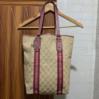 (Category: ) located in . Submitted by rr_thrifts (Listing ID 1449455626, Image 1). Description: .