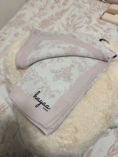 (Category: ) located in . Submitted by sunsunnyyy (Listing ID 1449501471, Image 1). Description: .
