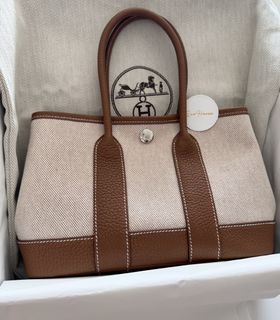 (Category: ) located in . Submitted by luxhavensg (Listing ID 1449357120, Image 1). Description: .
