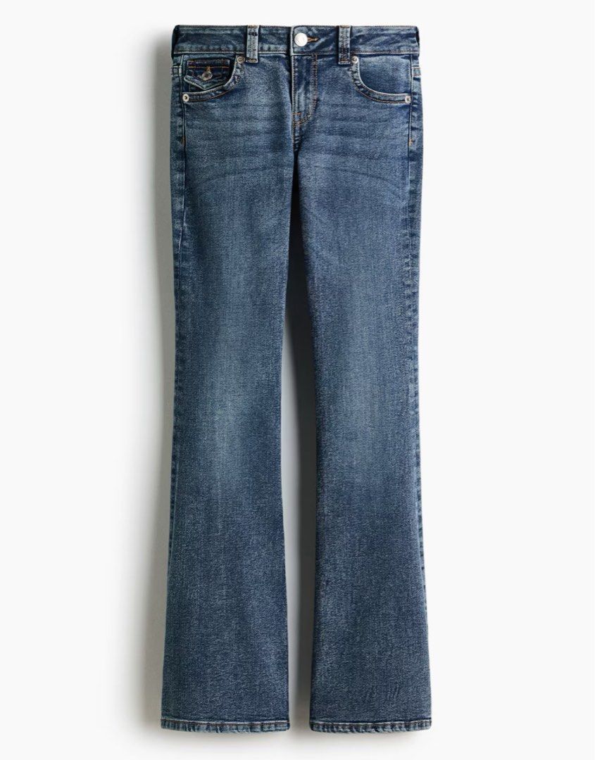H&M Blue Flared Jeans Low Waist (Category: Jeans) located in Quezon City. Submitted by dietmountaindew_00 (Listing ID 1449498606, Image 1). Description: - Classic blue flare jeans - Low-rise fit - Altered to fit 5’2” height - Distressed wash for a vintage look - Two front pockets and two back pockets - US size 6; Eur 38 - Sf c/o buyer - Loc: QC.
