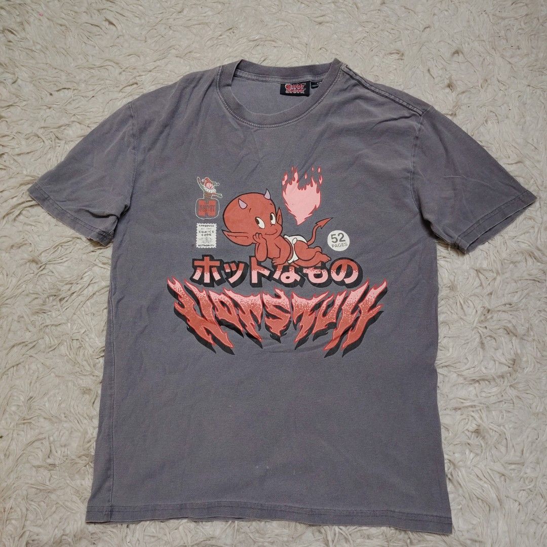 Hot Stuff Shirts (Category: Other Sports Equipment and Supplies) located in Bota. Submitted by mista.fixx (Listing ID 1449519856, Image 1). Description: 🔥Declare Status Item : Bundle 🔥Size Tag : S 🔥Pit 20.5 Labuh 28 🔥Made in Bangladesh 🔥Condition : Padu 8/10 Fresh baru keluar guni bang. Warna season sekata . Material kain cotton . Dah siap cuci sekali, sesuai buat pakai belasahan dok rumah atau jalan. Luncurrr #mrf #mrfgarage.