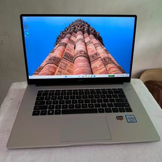 (Category: ) located in . Submitted by zeejaylaptops (Listing ID 1449490773, Image 1). Description: .