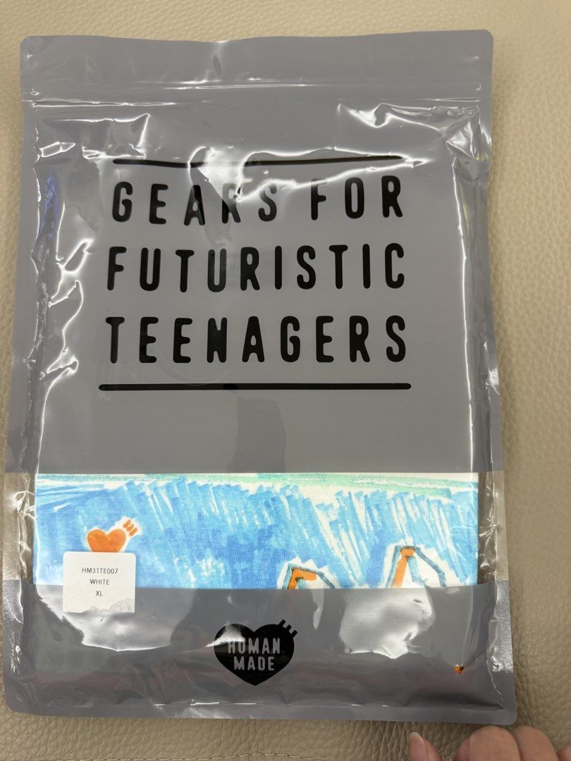 Human made 北極熊 （分類：T-shirt、恤衫、有領衫）位於 Hong Kong。 由 ali_thankyou 提交（商品編號 1449408762，圖片 1）。簡介： 購自日本🇯🇵東京。