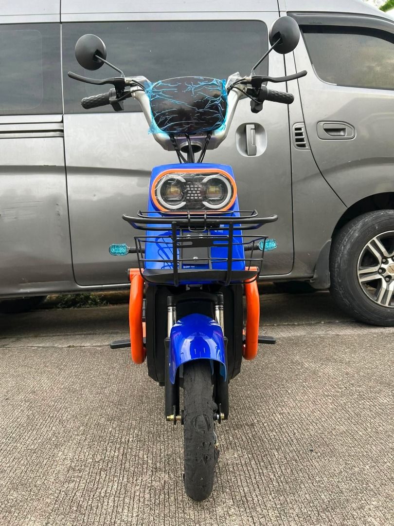Ironride 500 Single 2 Wheels Ebike (Category: Bicycles) located in Malolos. Submitted by jo.yu1223 (Listing ID 1449511916, Image 2). Description: • 500W Brushless Hub Motor • 40–50 KPH • 25–35 KM • 48V 12Ah • Keyless Remote • Anti-Theft Alarm • Center Stand • Side Stand • 2 seaters • 8 hours charging time .
