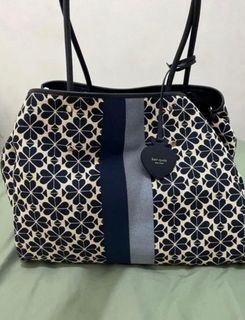 (Kategori: ) berada di . Dikirim oleh billeeleshh.id (ID iklan 1449424227, Gambar 1). Deskripsi: .