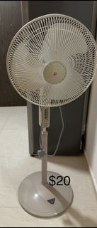 (Category: ) located in . Submitted by aa610 (Listing ID 1449488508, Image 1). Description: .