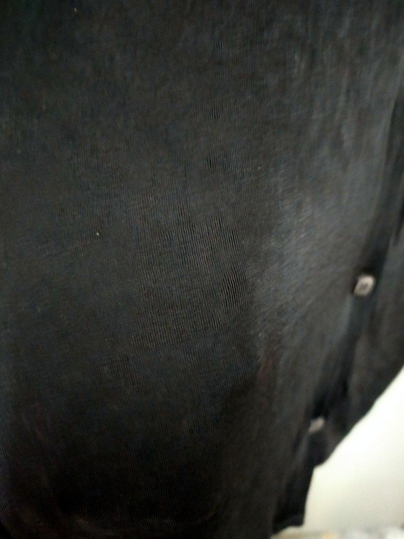 Kemeja (Category: Longsleeves) located in Kuala Lumpur. Submitted by nadiaatiekha259 (Listing ID 1449433087, Image 3). Description: .