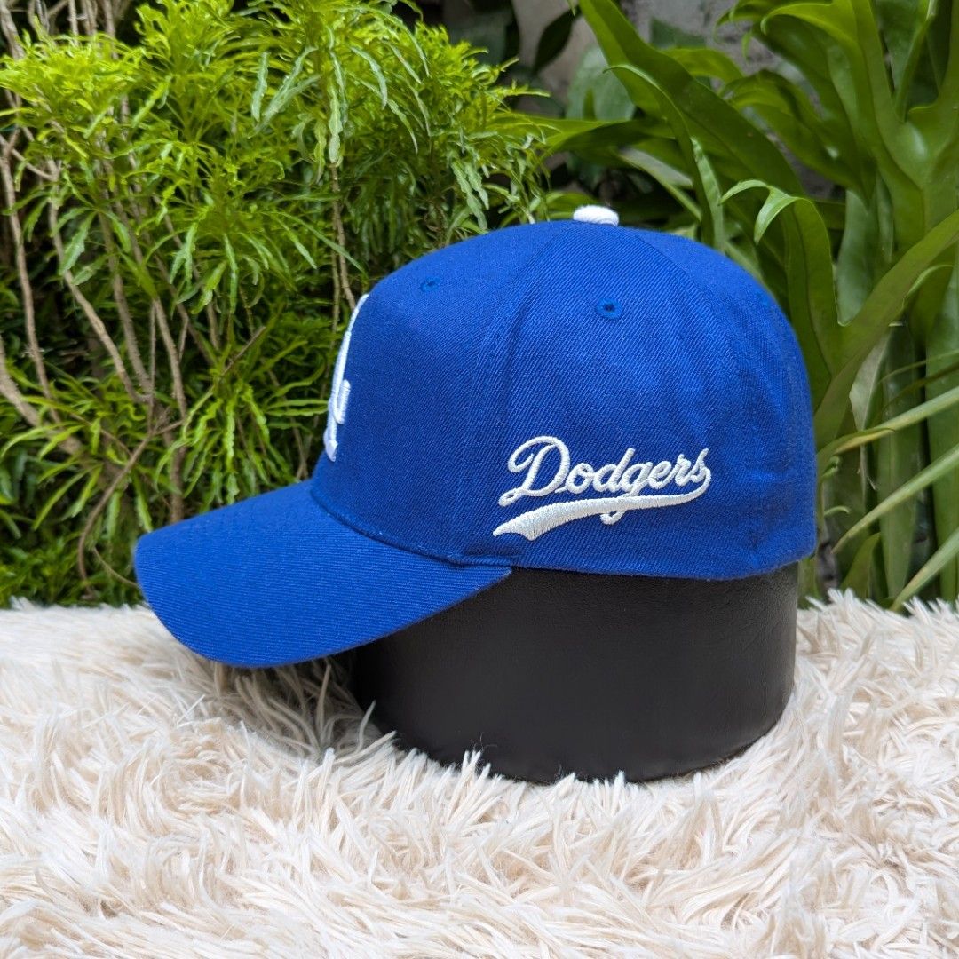 LA Dodgers by MLB close cap (Category: Caps & Hats) located in Aringay. Submitted by dailylockerph (Listing ID 1449530159, Image 2). Description: LA Dodgers by MLB close cap 10/10 condition 10/10 color rate Size XS-S on tag fits M Mine: 800.