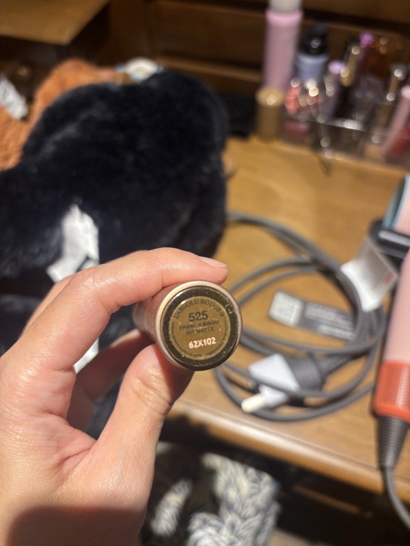 Lancôme Lipstick 525 Paradiso (Category: Makeup) located in Manila. Submitted by migflo (Listing ID 1449459269, Image 2). Description: - Brand: Lancôme - Shade: 525 Paradiso - Color: Bright, bold red - Casing: Gold - Condition: Lightly used, plenty of product remaining - Reason for Selling: Decluttering lipstick collection.