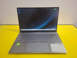 (Category: ) located in . Submitted by zeejaylaptops (Listing ID 1449493253, Image 1). Description: .