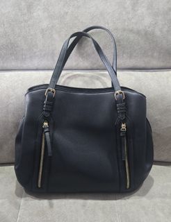 (Category: ) located in . Submitted by psgilashopping_amy (Listing ID 1449469466, Image 1). Description: .