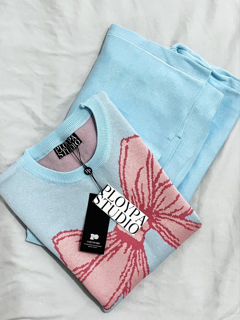 Light Blue Knit Top & Pants Set - Coords (Category: Sets or Coordinates) located in Valenzuela. Submitted by mrythings (Listing ID 1449413614, Image 2). Description: - Sold as a set - Size: Small-Large (stretchable) - BKK pasabuy.