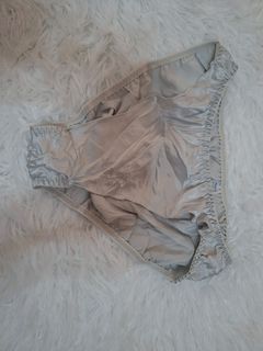 (Category: ) located in . Submitted by dani27122023 (Listing ID 1449440705, Image 1). Description: .