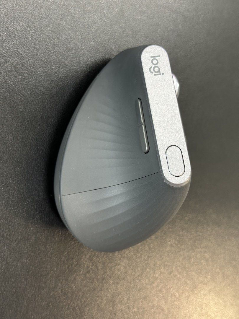 Logitech MX Vertical Multi-Device Ergonomic Bluetooth Wireless Mouse508290355084677122