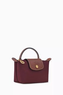 (Category: ) located in . Submitted by cha.closet (Listing ID 1449331168, Image 1). Description: .