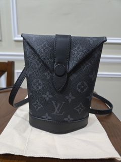 (Category: ) located in . Submitted by preloved_875 (Listing ID 1449445943, Image 1). Description: .