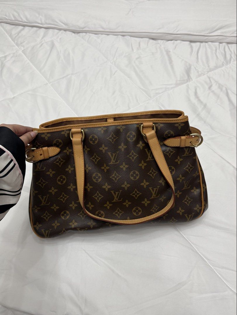 Louis Vuitton M51154 Batignolles Horizontal Tote Bag Monogram Canvas (Category: Luxury Bags & Wallets) located in Quezon City. Submitted by travelogueph (Listing ID 1449486449, Image 1). Description: .