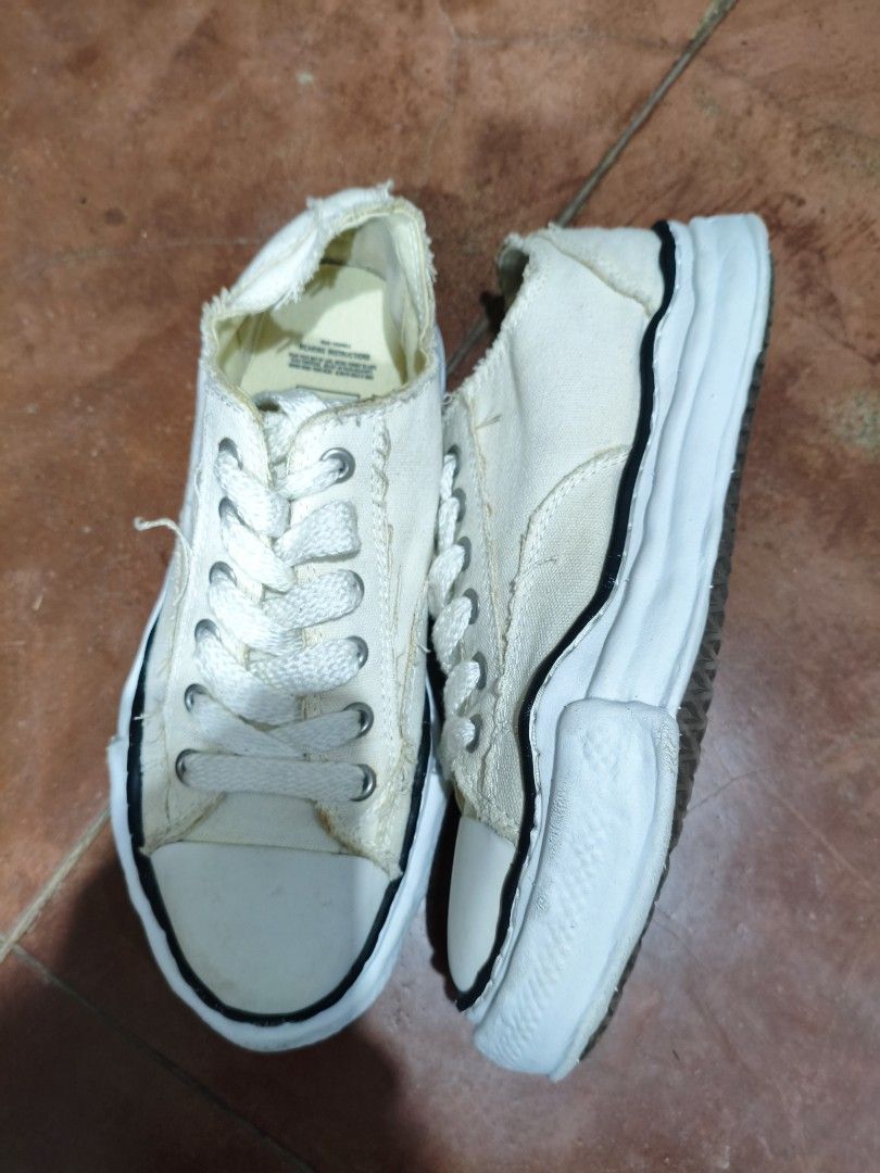 Maison mihara yasuhiro white canvas sneakers (Category: Sneakers) located in Puerto Princesa. Submitted by lotsstuff (Listing ID 1449431455, Image 3). Description: size 43 fits 10us men excellent condition needs cleaning price 1998+sf.