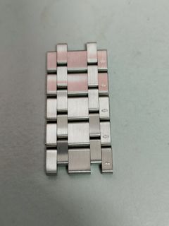 (Category: ) located in . Submitted by JsluxurywatchKL (Listing ID 1449456045, Image 1). Description: .