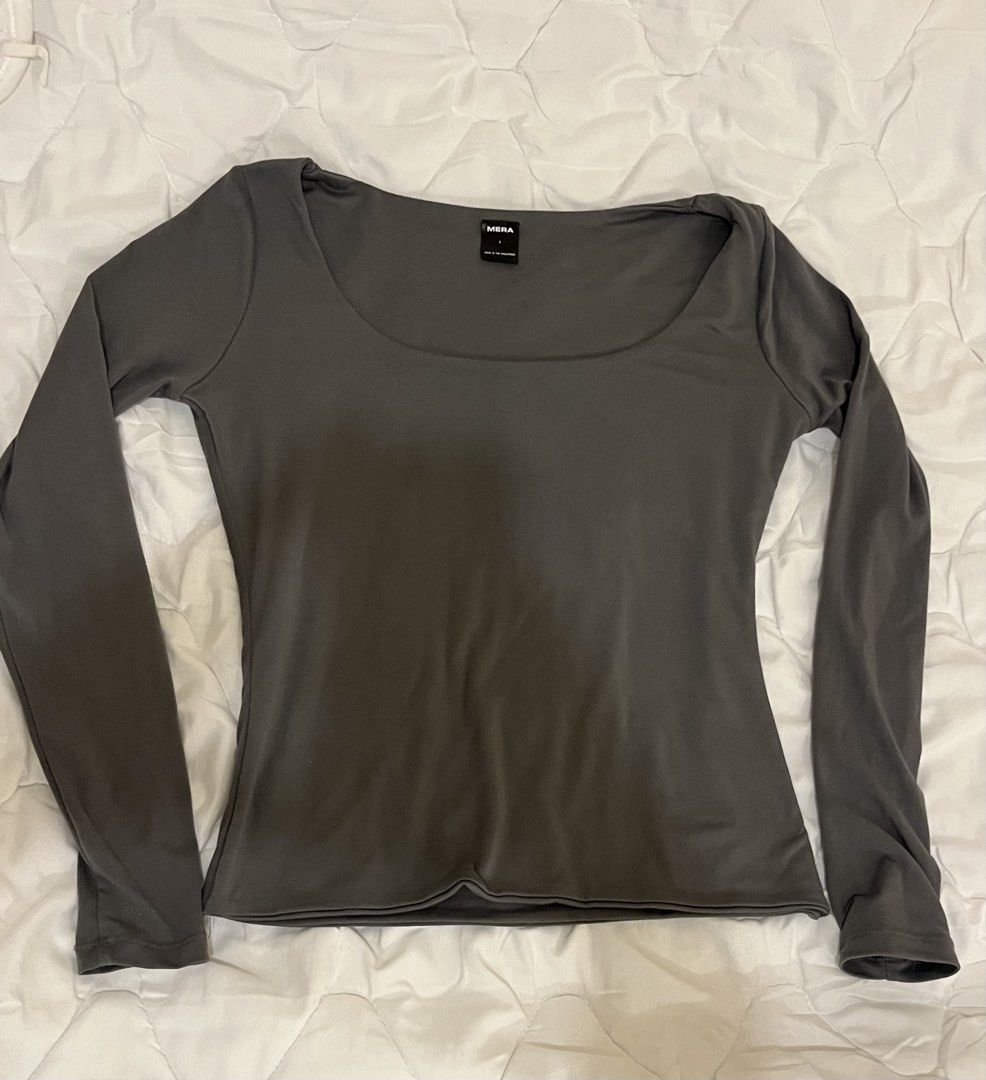 MERA Alexa Longsleeves Bundle (Category: Longsleeves) located in Lubao. Submitted by alisellerera (Listing ID 1449447824, Image 1). Description: •from tt shop • like new condition • gray size L •khaki size XL loc: muntinlupa mop: gcash mod: lalamove.