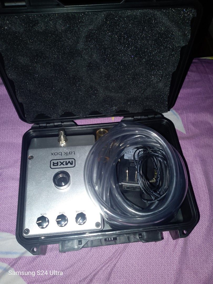 MXR Talk Box Guitar/Synthesizer Effects Pedal (Category: Music Accessories) located in Cabugao. Submitted by jayveekeys43 (Listing ID 1449502258, Image 2). Description: - MXR Talk Box for sale - Includes pedal, tubing, and power adapter - Ready to use, everything you need to get started - Achieve classic talk box guitar sounds - Comes with a protective case.