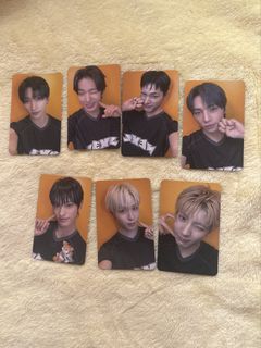 （分類：）位於 。 由 jeongii._.u 提交（商品編號 1449424552，圖片 1）。簡介： 。