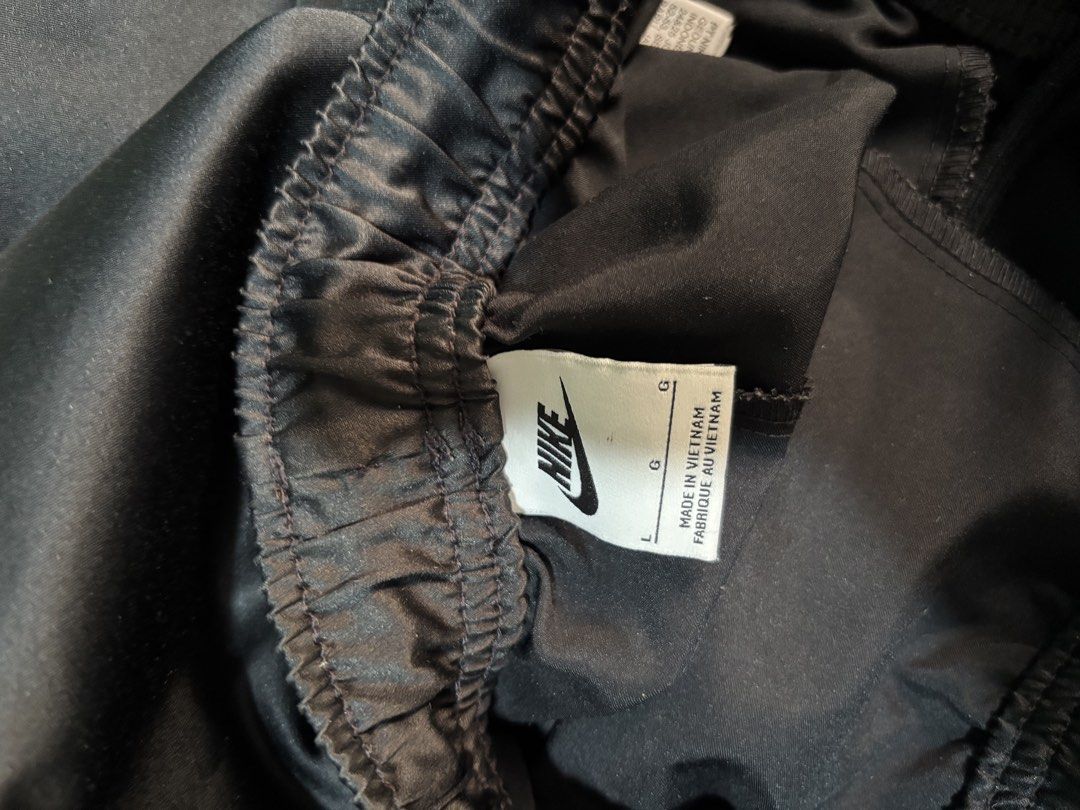 Nike Air Track Pants Black Joggers (Category: Joggers) located in Davao. Submitted by lilqtvert (Listing ID 1449416970, Image 3). Description: Black Nike Air track pants Elastic waistband with drawstring Ideal for casual wear or sports Price is nego.