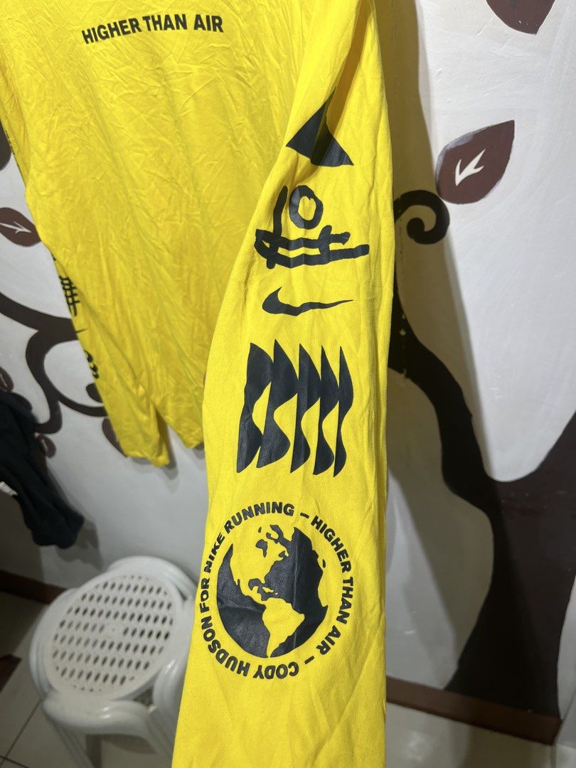NIKE LONGSLEVE (Category: Tshirts & Polo Shirts ) located in Bayog. Submitted by hared_dos (Listing ID 1449509858, Image 3). Description: Size XXL on tag Dimes 22 x 27.