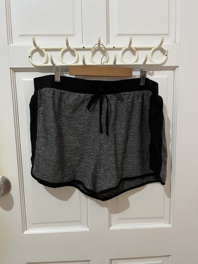 🔥Sale! No Boundaries Black Grey Shorts XXL (Category: Shorts) located in San Pablo. Submitted by restoredchic (Listing ID 1449472340, Image 2). Description: No Boundaries Knit Jersey Dolphin Shorts, characterized by their grey space-dye (heathered) fabric, black contrast binding, elastic waist band and functional drawstring. These shorts are a popular casual and athletic staple, typically featuring a 2-inch inseam and a soft jersey or fleece-ble