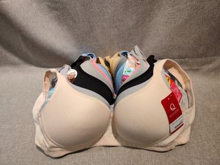 （分類：）位於 。 由 fannynutschow 提交（商品編號 1449434137，圖片 1）。簡介： 。