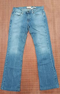 (Category: ) located in . Submitted by aydenthriftwear (Listing ID 1449501690, Image 1). Description: .