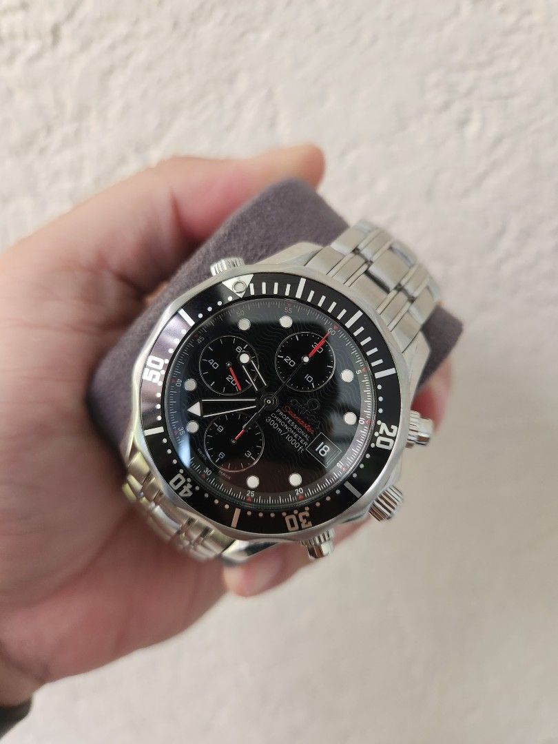 Omega Seamaster Professional Chronograph Automatic Watch (Category: Luxury Watches) located in Muntinlupa City. Submitted by watch.hunter.ph (Listing ID 1449335909, Image 3). Description: comes with watch box and card open date. approx 2010 to 2017. all working 41.5mm Case Size 44hr power reserve reference 213.304.240.01.001 MOP : Cash or credit card (bank fees applies) - Omega Seamaster Professional Chronograph - Black dial with signature wave p