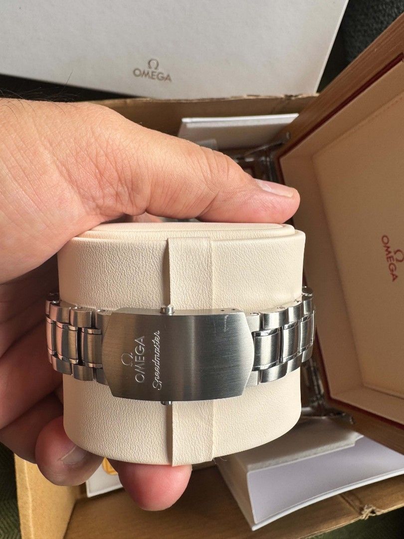 Omega Speedmaster Racing Chronograph (Category: Men's Watches) located in Mandaluyong City. Submitted by j.alonso (Listing ID 1449391880, Image 2). Description: 2025 Omega Speedmaster Racing Reverse Panda Chronograph Like new Used only a few times Complete set.