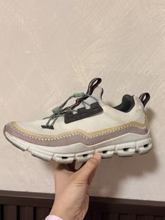 (Category: ) located in . Submitted by mandts_closet (Listing ID 1449484479, Image 1). Description: .