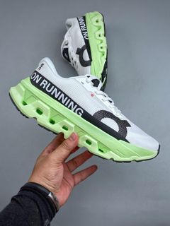 (Category: ) located in . Submitted by awesome_sneakers (Listing ID 1449333041, Image 1). Description: .