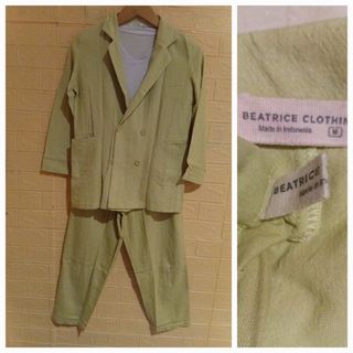 (Kategori: ) berada di . Dikirim oleh fibi_ (ID iklan 1449335710, Gambar 1). Deskripsi: .