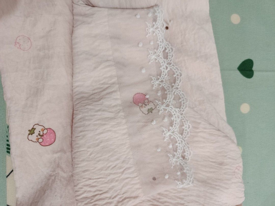 One set piyama bkk pink not duma claude beige studio ocha wear studio rue herpalais colorbox aesthete h&m hnm uniqlo bkk import nude sugars east rose oh my rose with ease zara bershka stradivarius byeol soma yeona sivali oudre tavia (Kategori: Pakaian - Lainnya) berada di Jakarta Selatan. Dikirim oleh cocoeclairs (ID iklan 1449344077, Gambar 3). Deskripsi: bagus bgt ada lacenya.