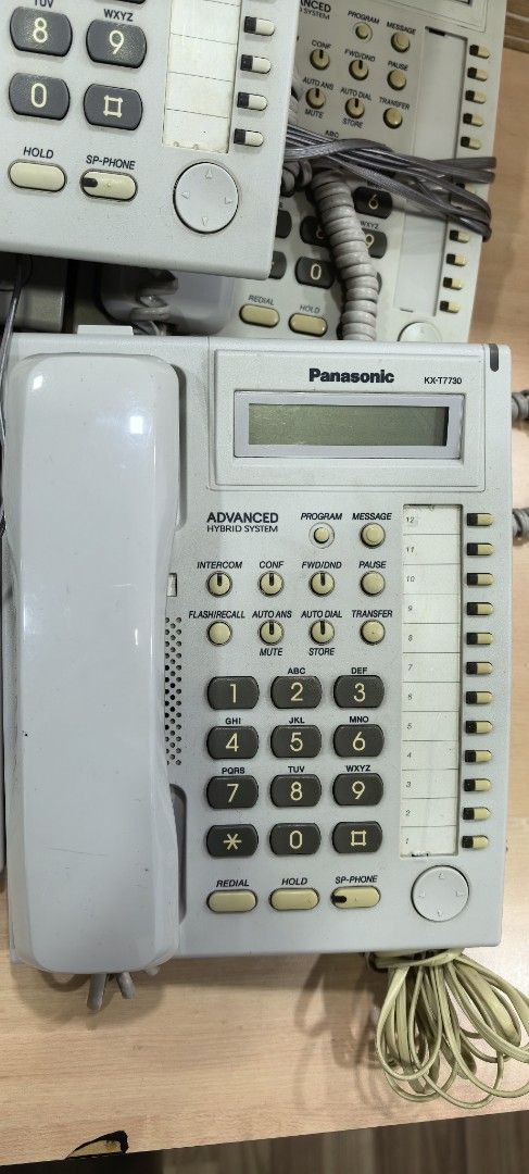 Panasonic KX-T7730 Advanced Business Phone System