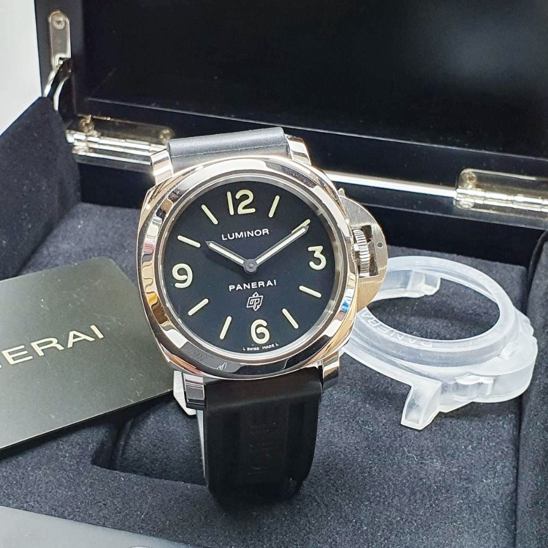 由 tcpawn7788 (刊登 ID 1449339409，圖片 3) 提交，位於 高雄市 (Kaohsiung) 的 【大眾名錶】PANERAI 沛納海 PAM01000 LUMINOR系列 2017/10 商標款 黑色面盤 龍頭護橋 大眾名錶B1458 (類別：手錶)，說明：【大眾名錶】PANERAI 沛納海 PAM01000 LUMINOR系列 2017/10 商標款 黑色面盤 龍頭護橋 代用帶扣 錶徑44mm 手動上鍊 不鏽鋼材質 防水100米 原廠盒單齊全 保養完成。