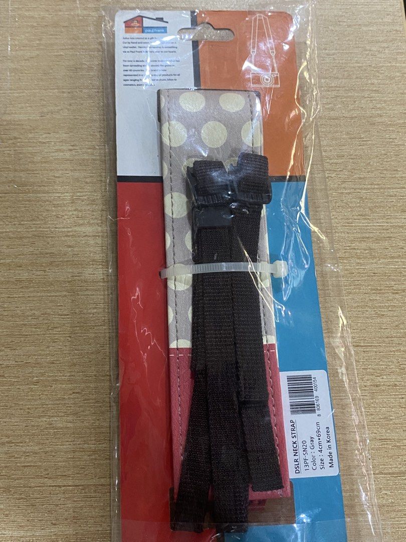 paul frank dslr camera neck strap (Category: Camera Bags & Carriers) located in Manila. Submitted by when.the.pawn (Listing ID 1449453210, Image 2). Description: .