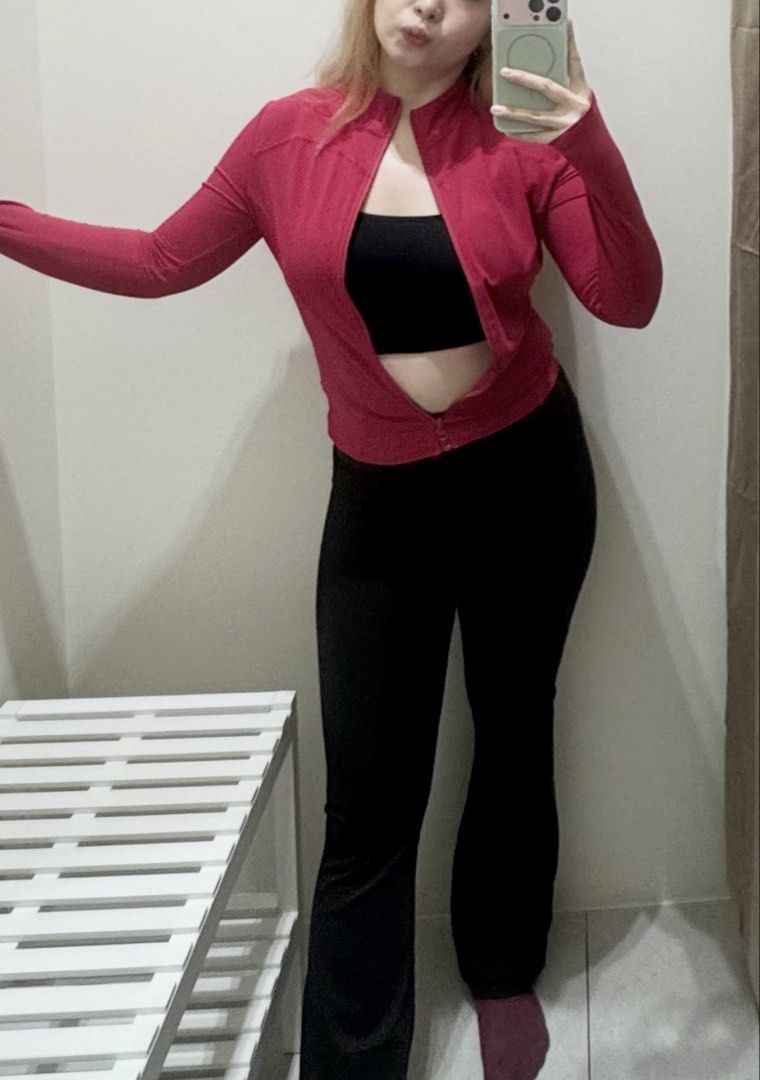 Pilates Yoga Gym Jacket (Category: Activewear) located in Manila. Submitted by madzm (Listing ID 1449379974, Image 2). Description: Used once Large (parang medium lang yung laki) Actual when worn posted.