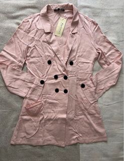 (Category: ) located in . Submitted by jenscloset86 (Listing ID 1449336558, Image 1). Description: .